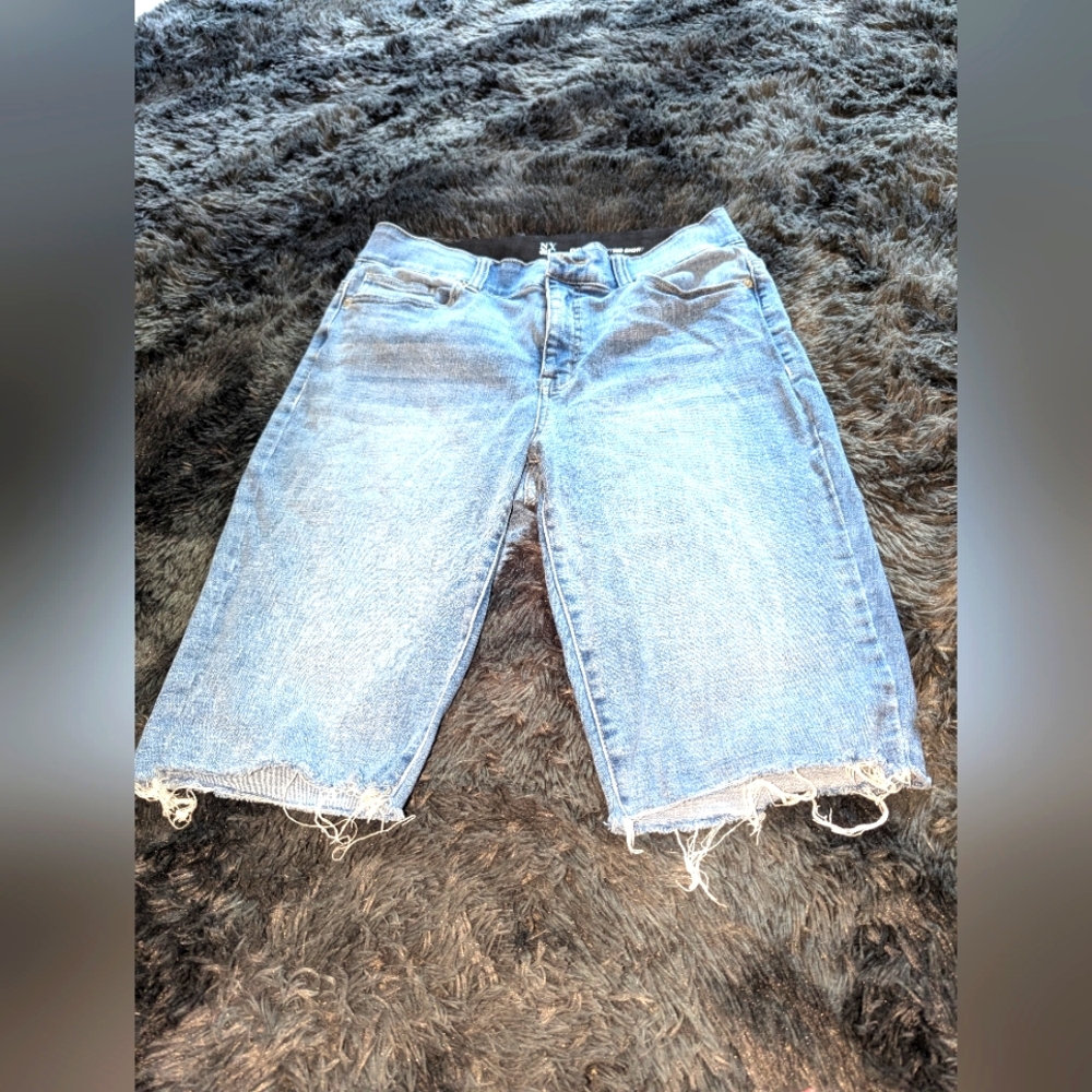 2 Pairs Of Women's Light Blue And Black Denim Shorts